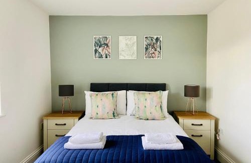 Halifax Apartment | Pet-Friendly Royal Calderdale Lodge - 4-Star Guest Rated