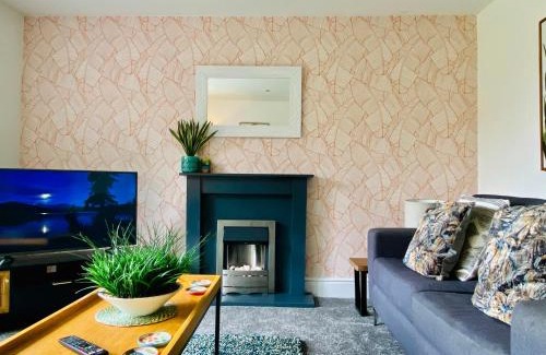 Halifax Apartment | Pet-Friendly Royal Calderdale Lodge - 4-Star Guest Rated