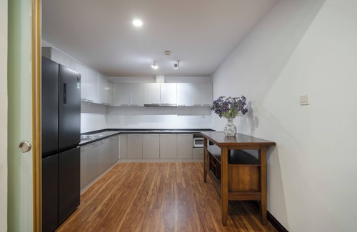 Thanh Xuan Apartment | Royal City HaNoi Chic 3BR apt w/pool view
