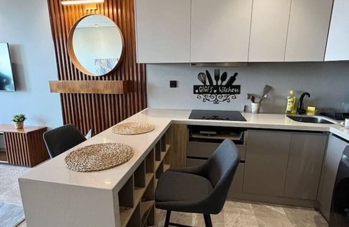 La Corniche Apartment | Indulge at Royal Continental Suite by Ayla Stay