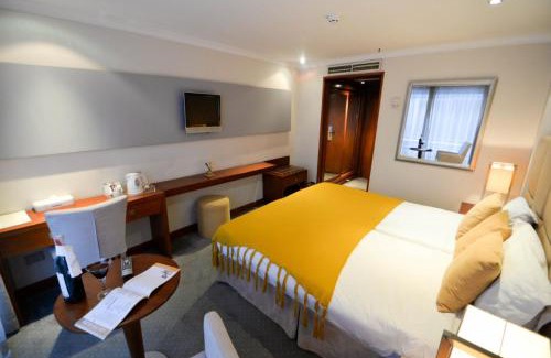 Luxor Hotel | Unforgettable 5-Star Nile Cruise: Luxor to Aswan Adventure