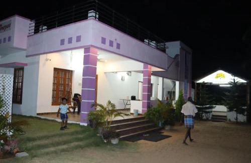 Cheyyur Apartment | Discover Pink Breeze Villa: Pet-Friendly Oceanfront Retreat
