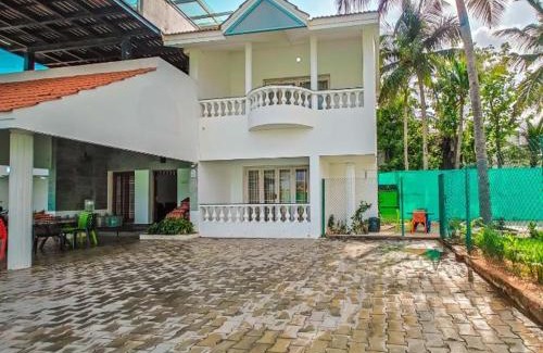 Vadanemelli Apartment | Oceanfront Royal Experiences at Icon Beach House, ECR