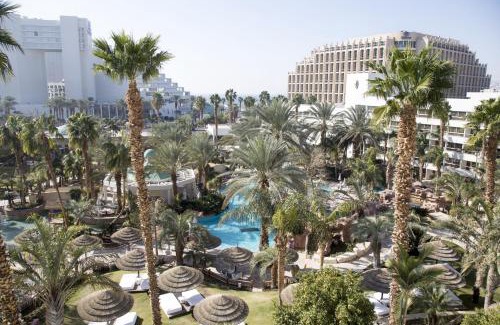 Eilat Hotel | Experience Elegance at Royal Garden by Isrotel Collection