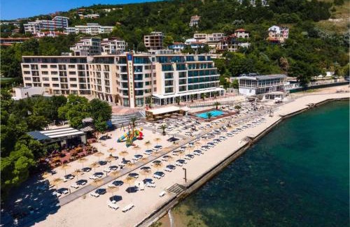 Kavarna Hotel | Beachfront Bliss at Royal Grand Hotel and Spa - All Inclusive
