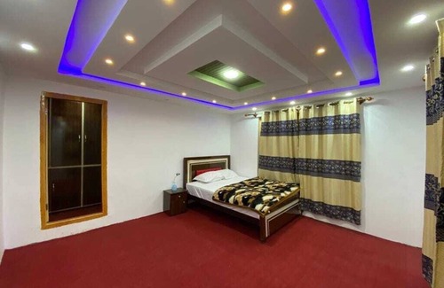 Skardu House | Welcoming Royal Guest House Newranga Skardu with Breakfast
