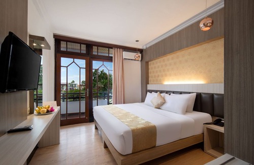 Tretes Hotel | Comfortable Royal Tretes View Hotel with Pool & Spa