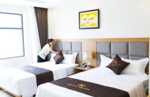 Sam Son Hotel | Oceanfront Retreat at Royal Hotel Sầm Sơn - Rated 9/10