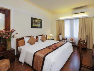 Nguyen Hue Walking Street Hotel | Elegant Retreat at Royal Hotel Saigon with Pool & Dining