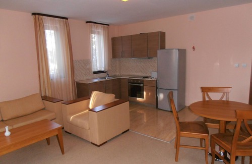 Pamporovo Apartment | Pet-Friendly Royal House Apartments with Breakfast Included