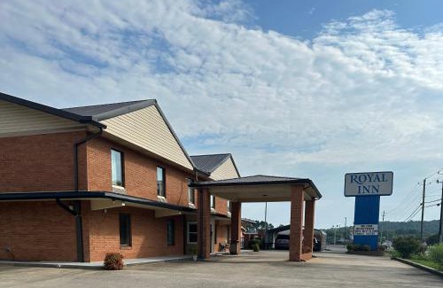 Fort Mc Clellan Hotel | Family-Friendly Royal Inn - Anniston with Pool Access