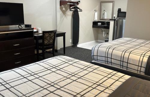 Bethel-Danebo Hotel | Convenient Stay at Royal Inn Eugene - Child Friendly Hotel