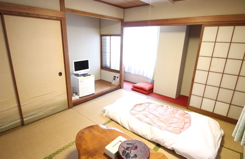 Yunokuchi Onsen Hotel | Comfortable Stay at Royal Inn Shinyamaguchi with Breakfast