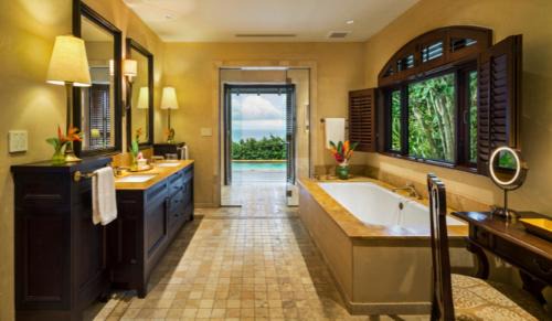 Guayabos Hotel | Experience Elegance at Royal Isabela with Oceanfront Views