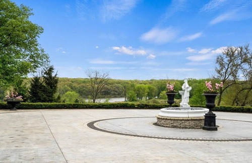 St. Charles House | Royal Mansion and gorgeous Venue on the Fox River