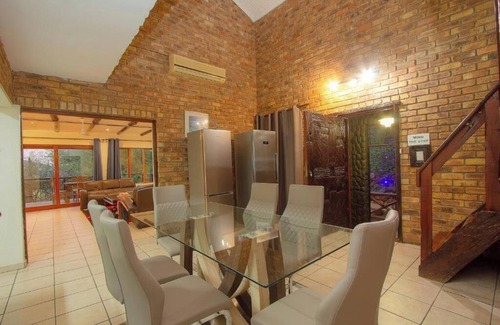 Marloth Park Apartment | Royal Marlothi Kruger Safari Lodge and Spa Family Room