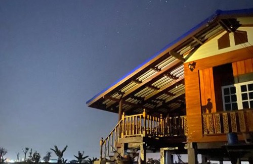 Ratchaburi House | Discover Royal Mountain Field: Family-Friendly Getaway