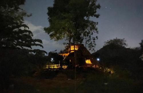 Ratchaburi Other | Discover Royal Mountain Hut: Family-Friendly Retreat