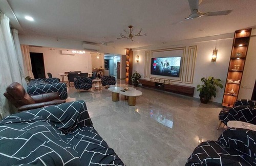 Hadapsar Apartment | Experience Royal Nest Premium at Amanora Park Town