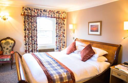 Gwynedd- Snowdonia Hotel | Experience the Royal Oak Hotel: 4-Star Comfort Awaits