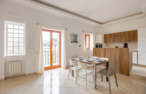 Naples Apartment | Royal Palace Capodimonte - Just a stone's throw from the city center
