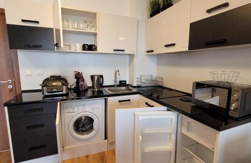 Yurta Apartment | Royal Palm 170