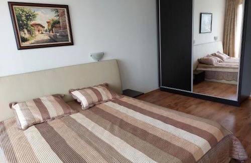 Yurta Apartment | Royal Palm 170