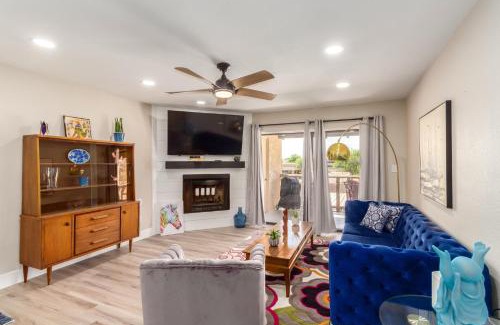 McCormick Ranch Apartment | Relax at Royal Palm 217 Condo with Pool & Hot Tub Access