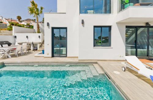 Chimenea Villa | Oceanfront Bliss at Royal Palm 36 with Pool Access