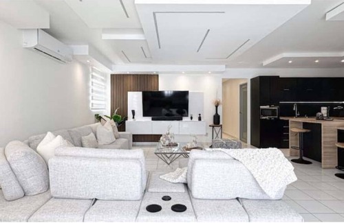 Bayamon House | Discover Relaxation at Royal Palm Haüs Near Beaches