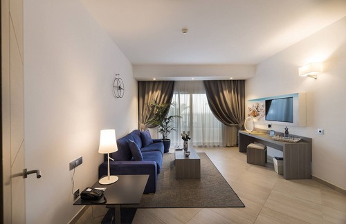 Pajara Hotel | Relax at Royal Palm Resort & Spa - Adults Only, 4-Star Retreat