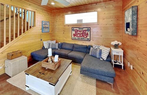 Port Aransas House | Royal Palm
