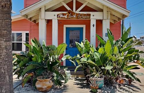 Port Aransas House | Royal Palm