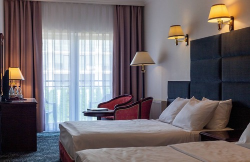 Mielno Hotel | Relax at Royal Park Hotel and Spa with Pool & Hot Tub