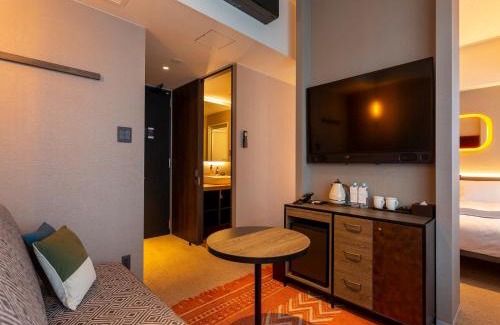 Kurashiki Hotel | Elegant Royal Park Hotel Kurashiki with Pool & Hot Tub