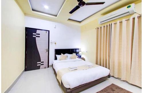 Beltola Hotel | Royal Park Inn Residency 5 km from Assam State Zoo