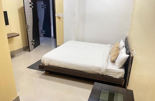 Beltola Hotel | Royal Park Inn Residency 5 km from Assam State Zoo