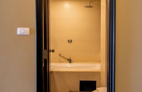 Ban Chang Hotel | Relax at Royal Phala Cliff Beach Resort and Spa