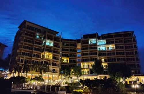 Ban Chang Hotel | Relax at Royal Phala Cliff Beach Resort and Spa