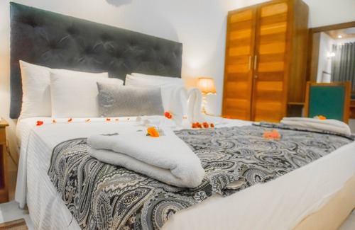 Embilipitiya Hotel | Discover Royal Reach Udawalawe: Family-Friendly Getaway