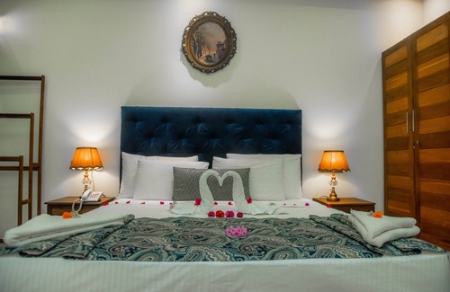 Embilipitiya Hotel | Discover Royal Reach Udawalawe: Family-Friendly Getaway