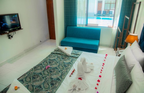 Embilipitiya Hotel | Discover Royal Reach Udawalawe: Family-Friendly Getaway