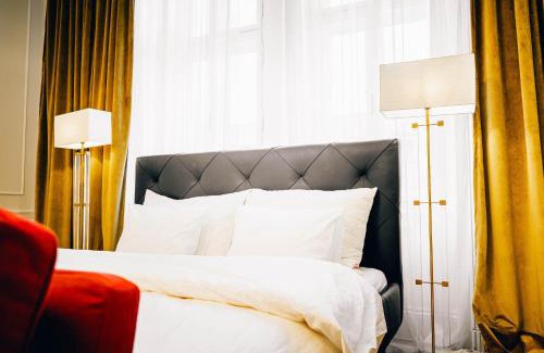 Rudolfsheim-Funfhaus Apartment | Elegant Family Retreat at Royal Residence Schönbrunn
