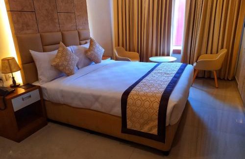 Hosdurg Hotel | Royal Residency: Guest Rated 9/10 with Family-Friendly Amenities