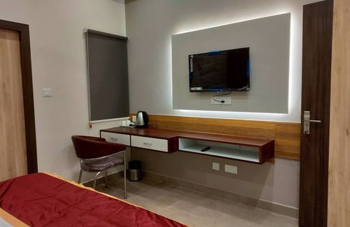 Lucknow Hotel | Royal Rooms and Banquet
