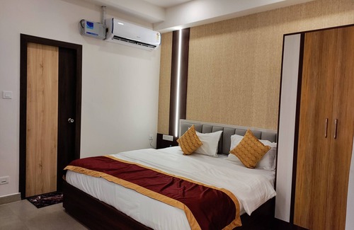Lucknow Hotel | Royal Rooms and Banquet