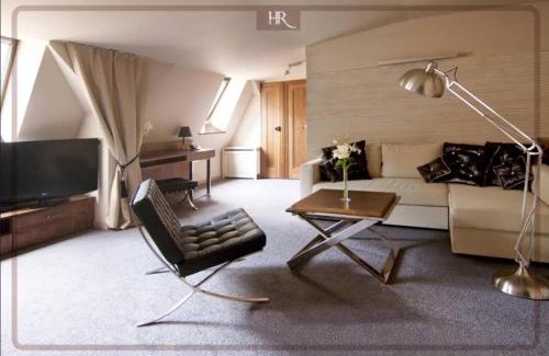 Poznan City Center Hotel | ROYAL ROOMS by WOW HOMES