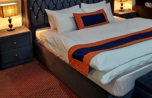 Hunza Villa | Cozy Royal's Villa by Premiere Inn - Family-Friendly Retreat