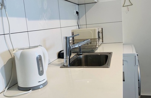 Netanya Apartment | Cozy Royal Sea Studio with Kitchen for Your Getaway
