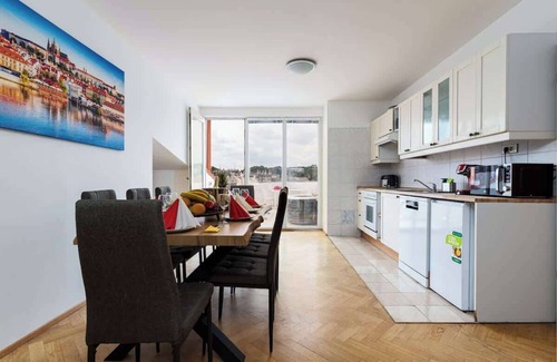 Smichov Apartment | Royal Skyline Residence